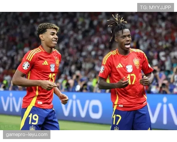 西甲新老交替加速：新星闪耀赛场，传奇挥手告别，西班牙足球迈向新时代