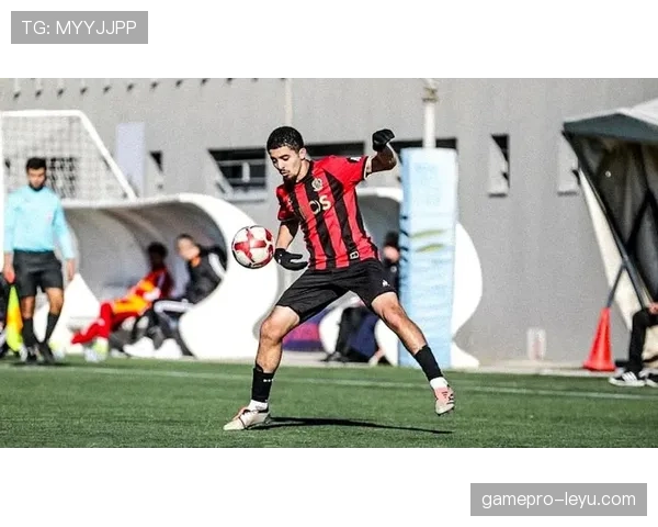 西甲再迎大牌加盟，豪门战力升级引关注