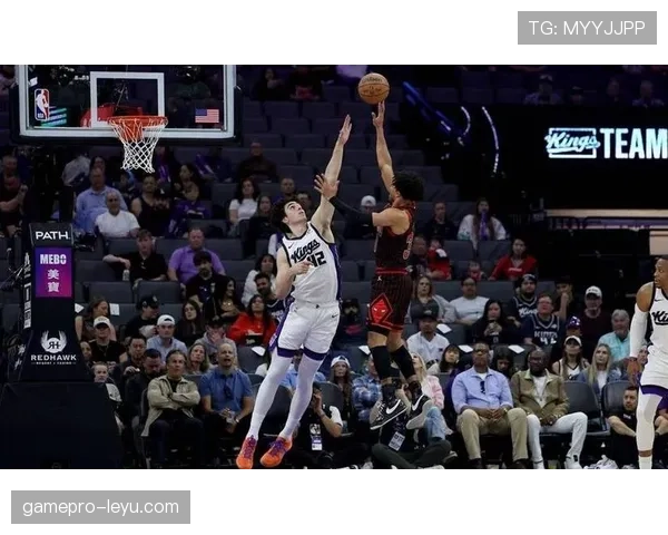 拉塞尔·威斯布鲁克突破助攻效率提升，驱动球队关键时刻反超